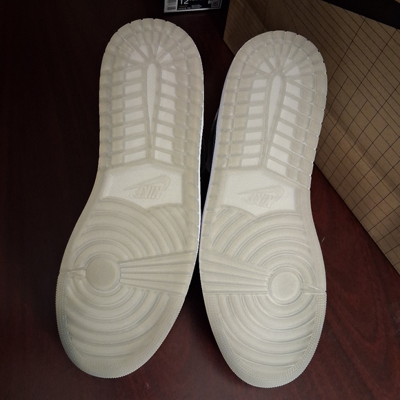 Nike Air Jordan 1 Mid Cool Grey White Medium Grey Size 12.5 - Picture 4 of 8